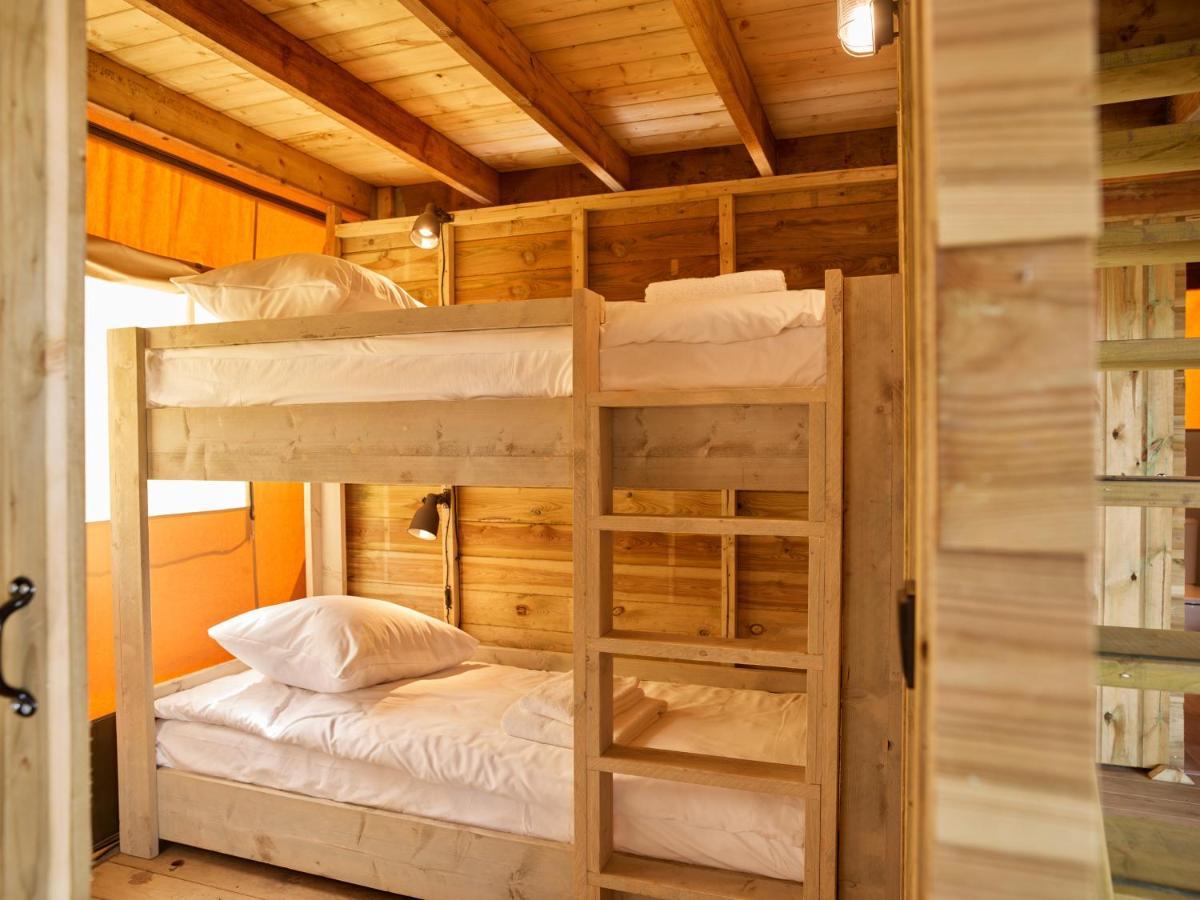 Dutchen Erfgoedpark De Hoop Glamping Hotel Uitgeest Bagian luar foto