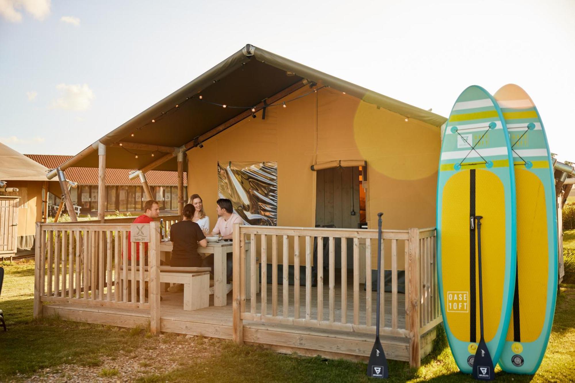 Dutchen Erfgoedpark De Hoop Glamping Hotel Uitgeest Bagian luar foto